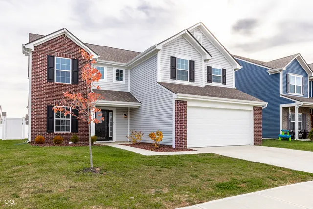 $322,500 | 1447 Willow Tree Lane, Sheridan, IN 46069