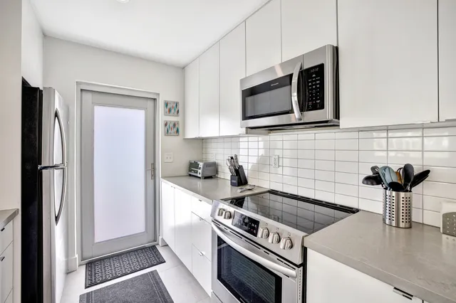 $2,099,000 | 625 Northeast 13th Avenue, Fort Lauderdale, FL 33304