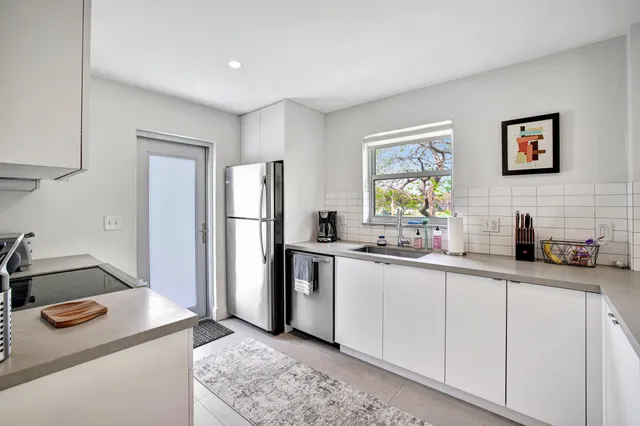 $2,099,000 | 625 Northeast 13th Avenue, Fort Lauderdale, FL 33304