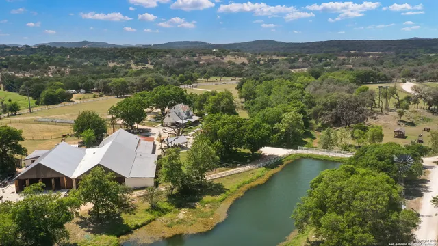 $2,500,000 | 109 Waring Welfare Road, Boerne, TX 78006