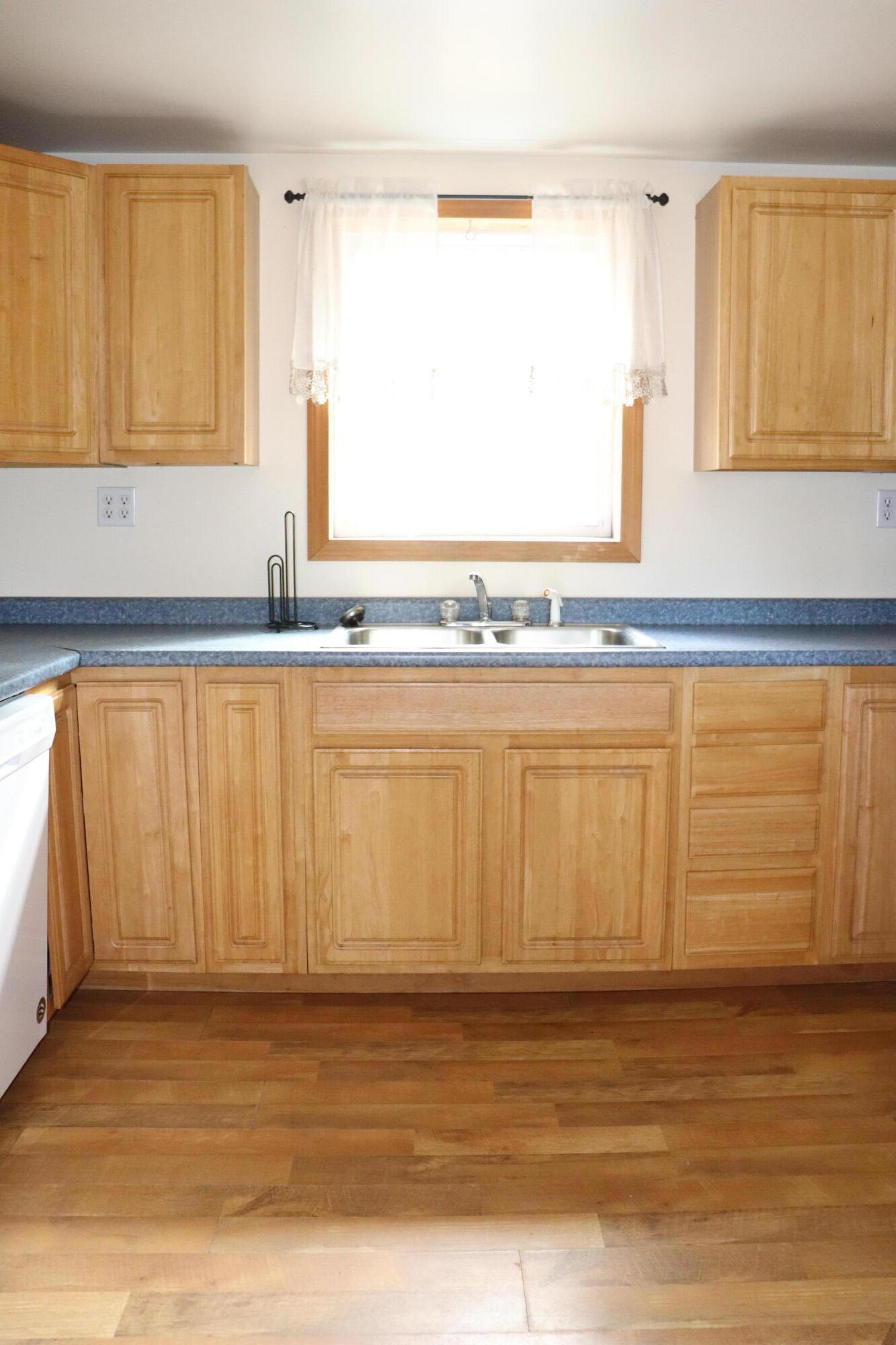 33 Meegwetch Horizon Road Palermo, ME 04354 - Photo 13 of 23 Kitchen 6