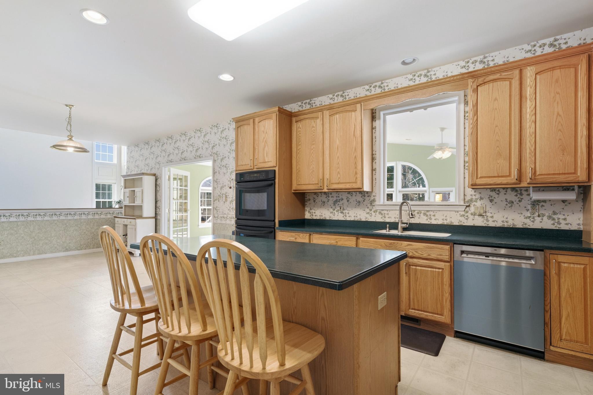 12110 Longleaf Lane Dunkirk, MD 20754 - Photo 21 of 67 Kitchen