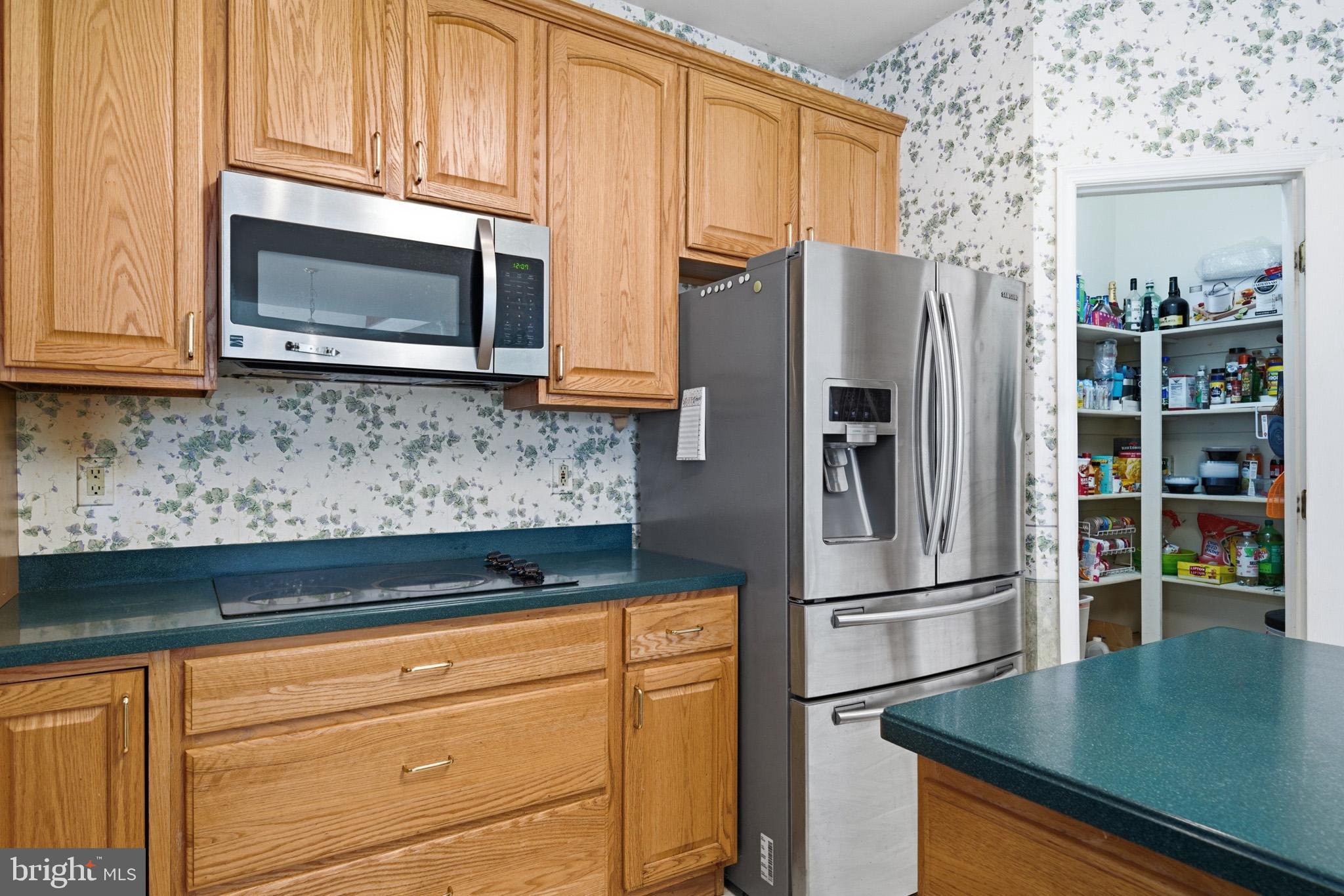 12110 Longleaf Lane Dunkirk, MD 20754 - Photo 26 of 67 Kitchen with walk in pantry