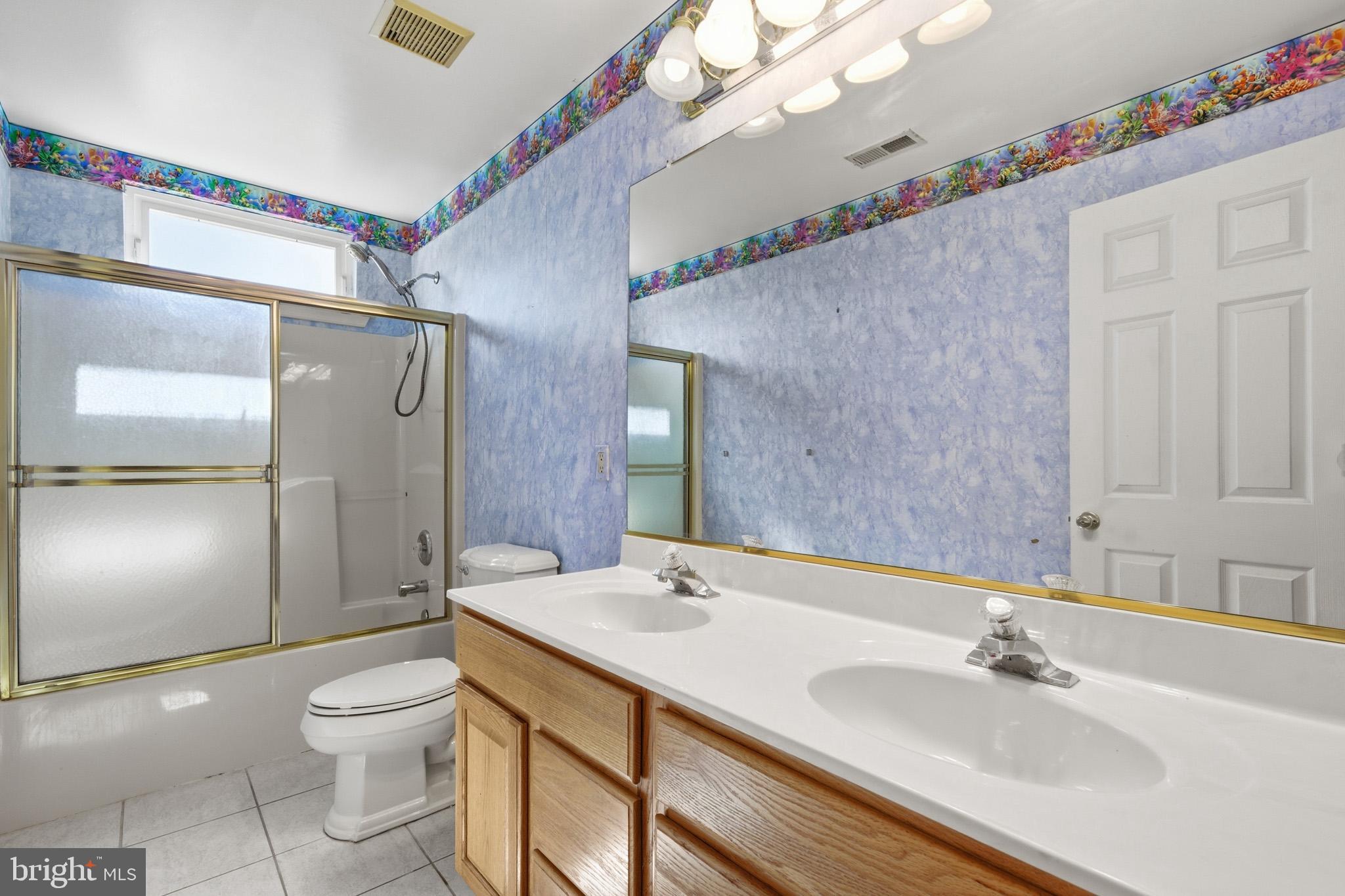 12110 Longleaf Lane Dunkirk, MD 20754 - Photo 50 of 67 Upper level hallway bathroom