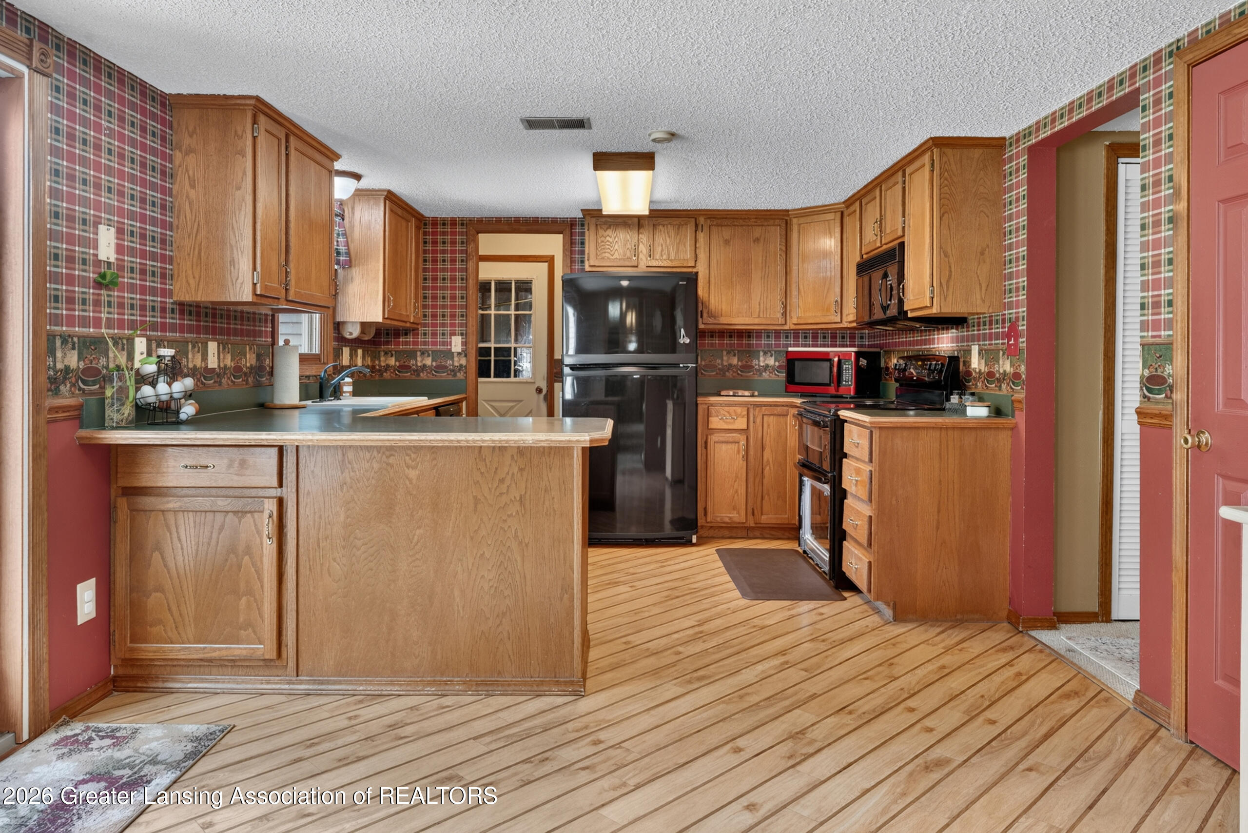 9647 Bellevue Road Battle Creek, MI 49014 - Photo 9 of 52 15-9647-Bellevue-road-WindowStill-Photog