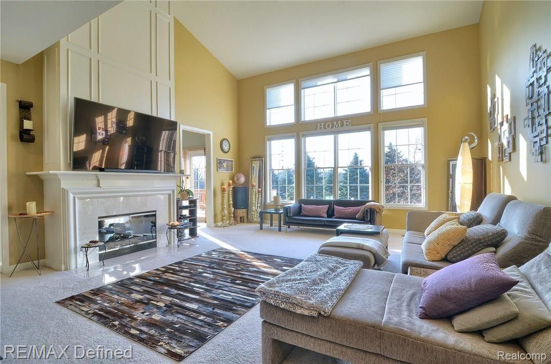 2447 Selkirk Street Rochester, MI 48306 - Photo 10 of 49 Great_Room.jpg