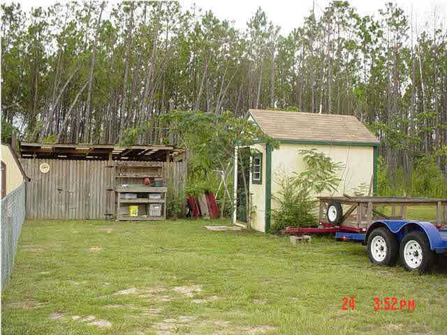 7970 Parker Road Milton, FL 32570 - Photo 3 of 9 Gallery Image 3