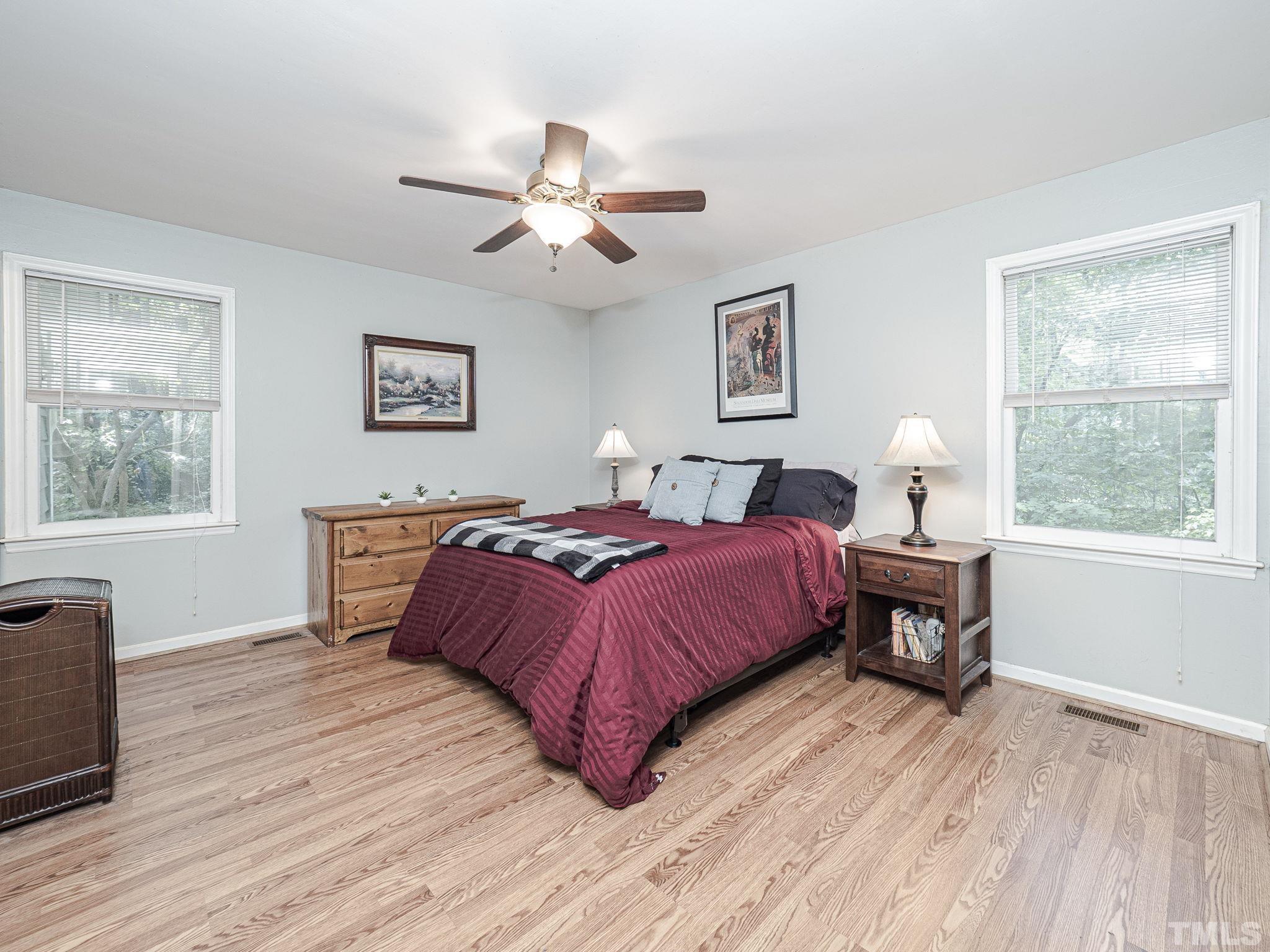 4728 Randolph Court Raleigh, NC 27606 - Photo 16 of 25 Gallery Image 16