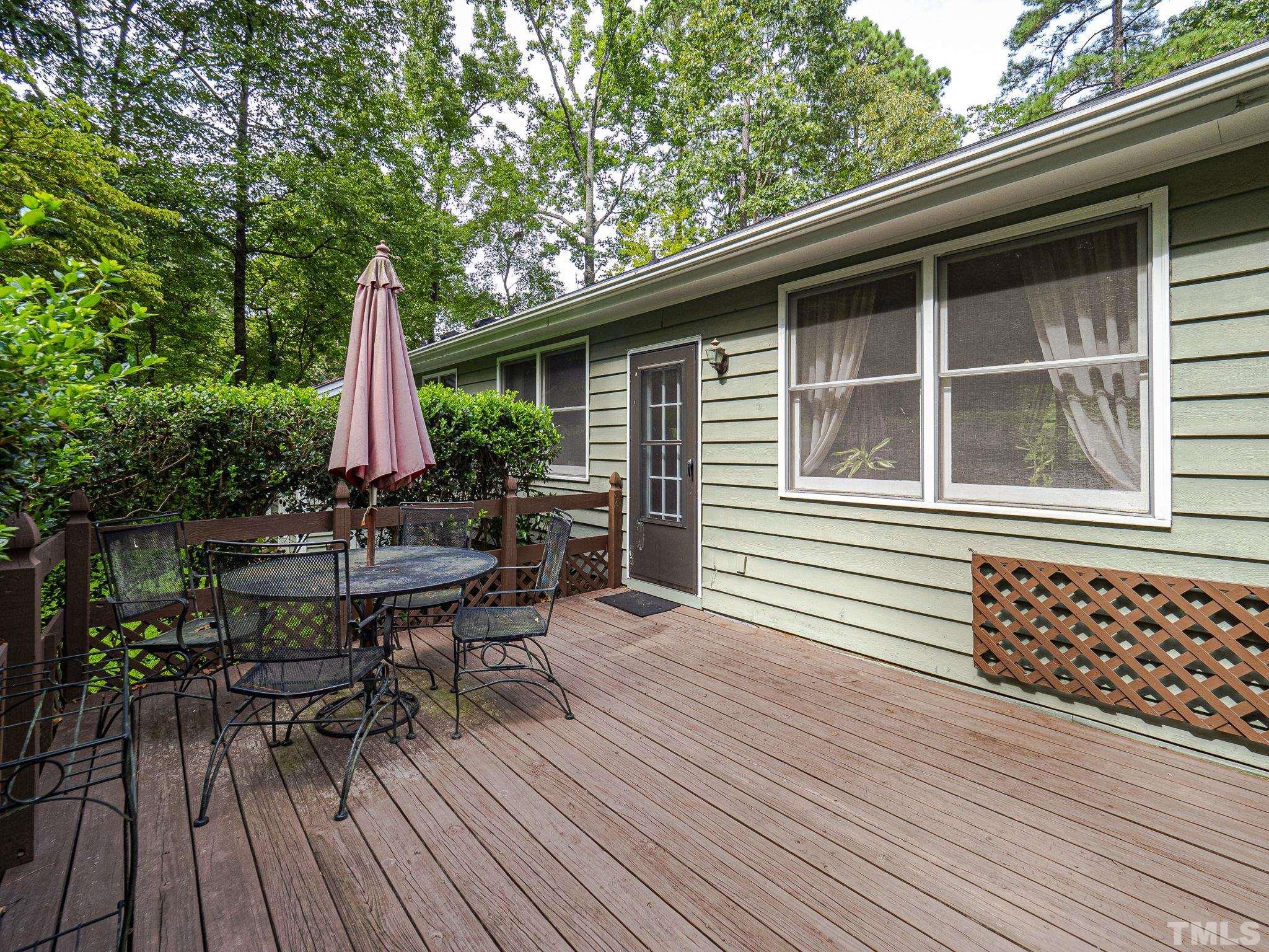 4728 Randolph Court Raleigh, NC 27606 - Photo 18 of 25 Gallery Image 18