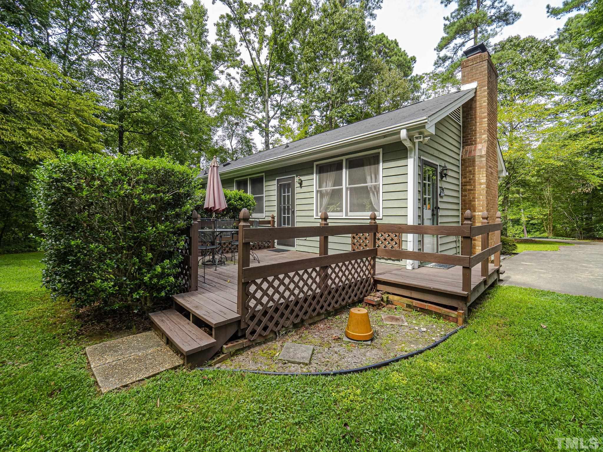 4728 Randolph Court Raleigh, NC 27606 - Photo 20 of 25 Gallery Image 20