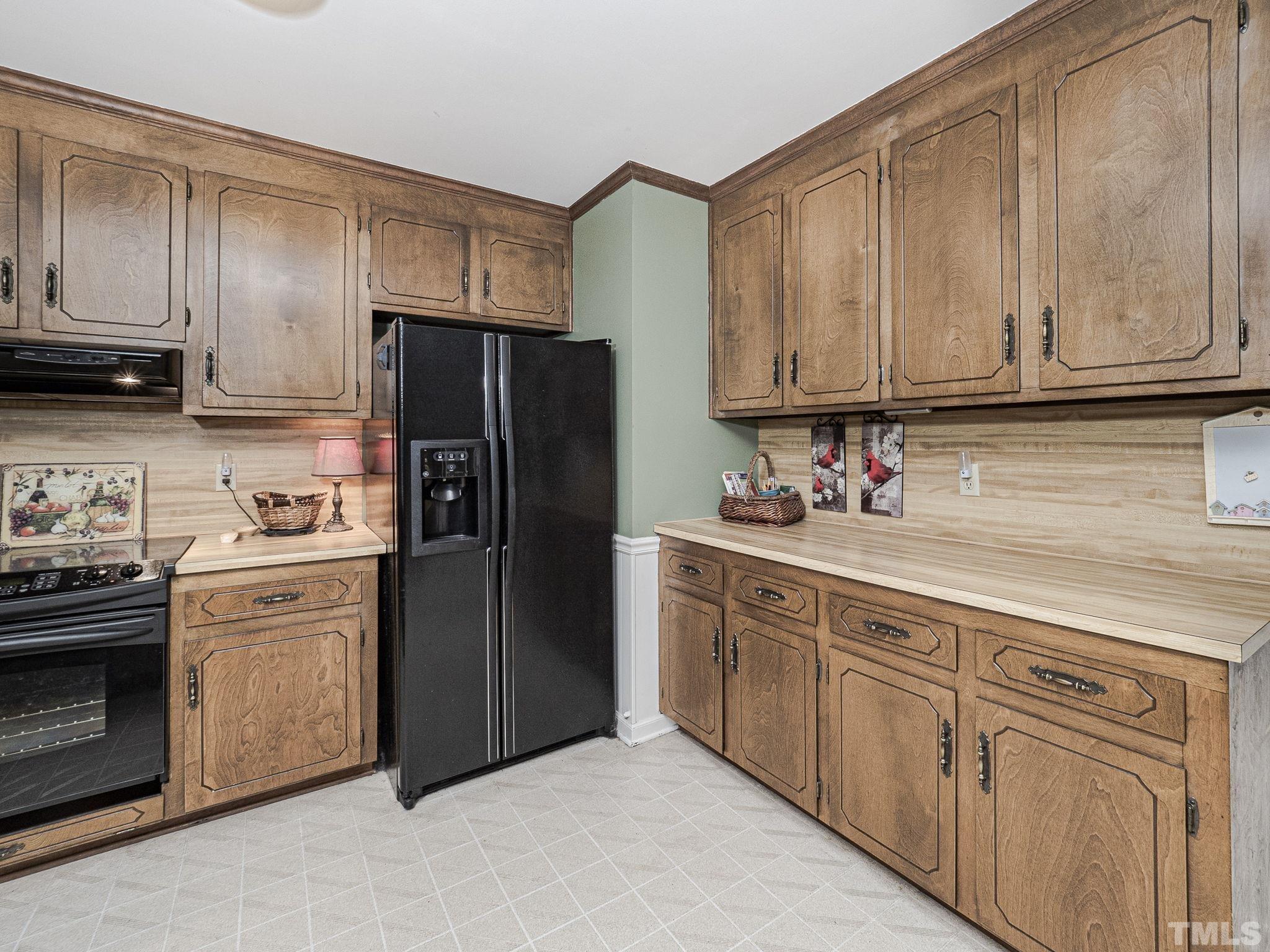 4728 Randolph Court Raleigh, NC 27606 - Photo 8 of 25 Gallery Image 8
