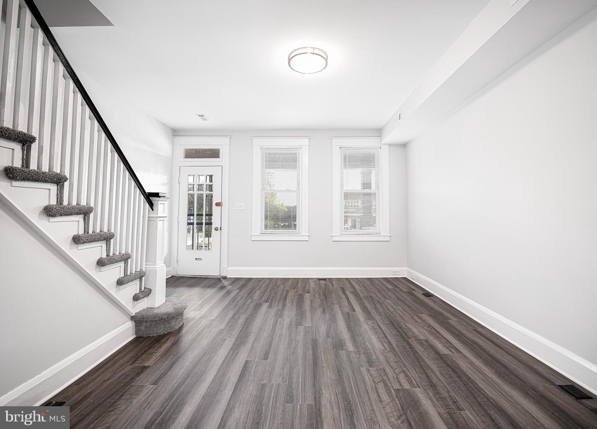 5410 Belair Road Baltimore, MD 21206 - Photo 3 of 25 Living Room