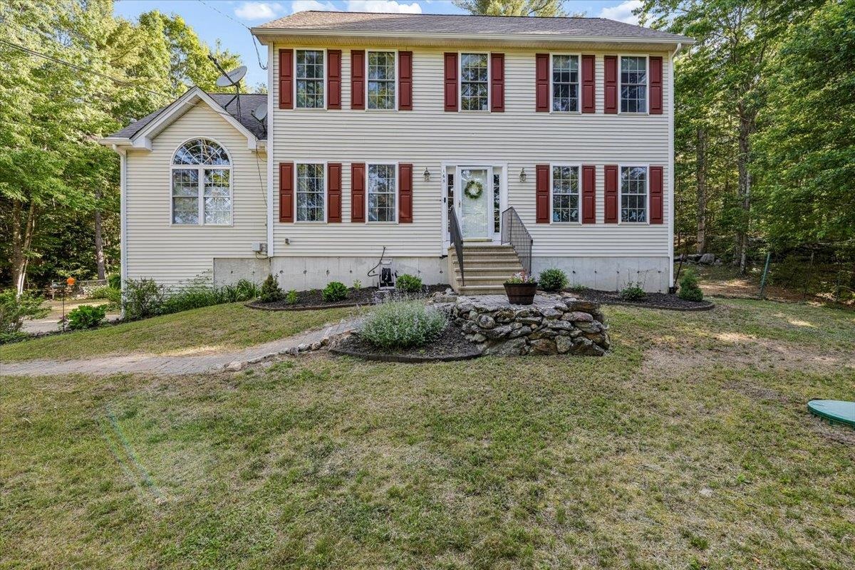 165 Governors Road Pittsfield, NH 03263 - Photo 2 of 60