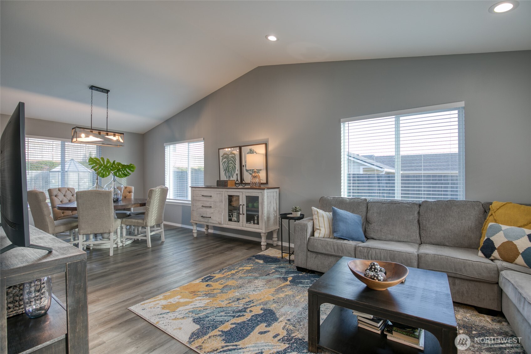 100 Meadow Loop Montesano, WA 98563 - Photo 4 of 37