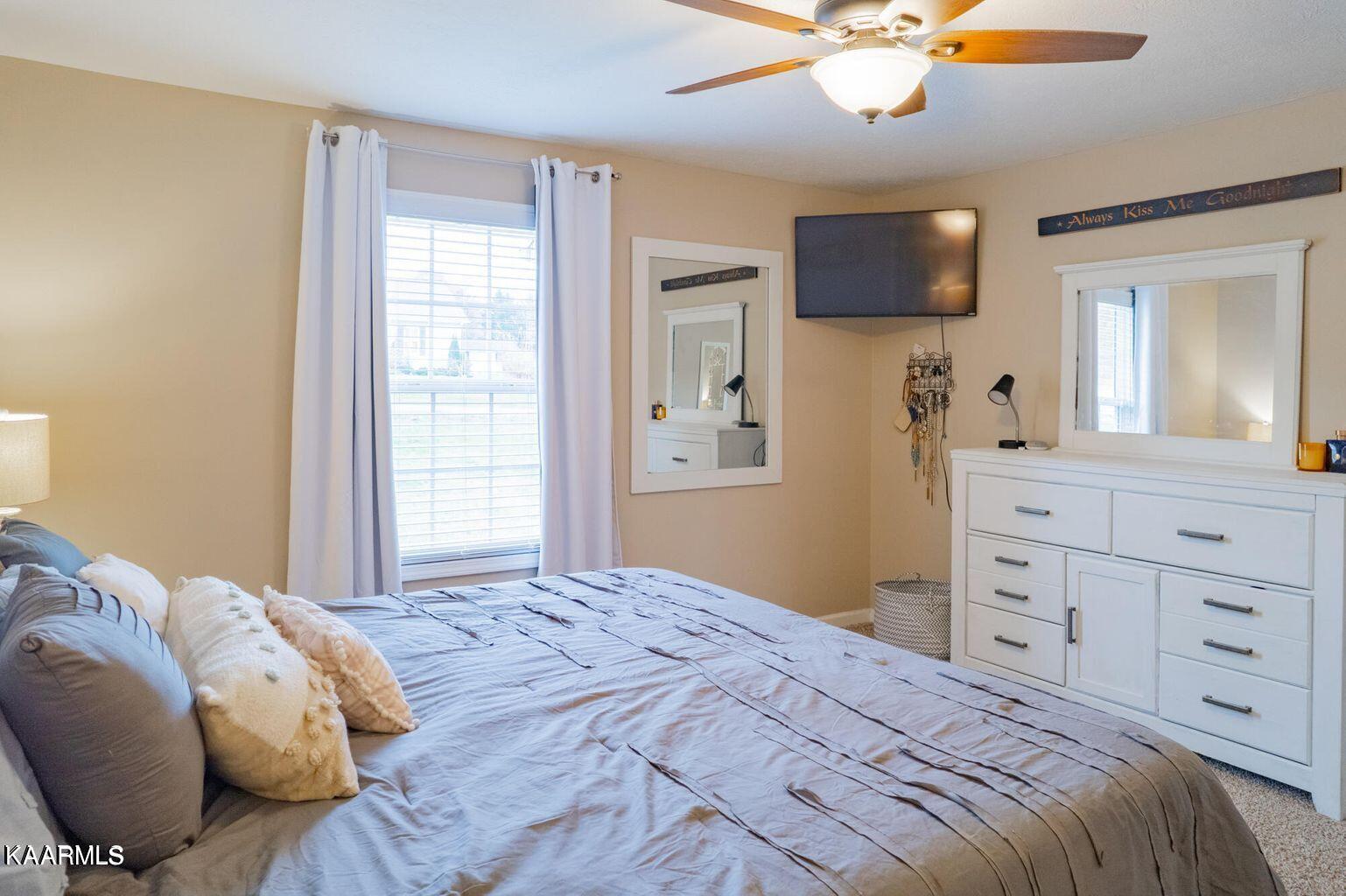 357 Sliger Road Cookeville, TN 38506 - Photo 15 of 36 15 MasterBed2