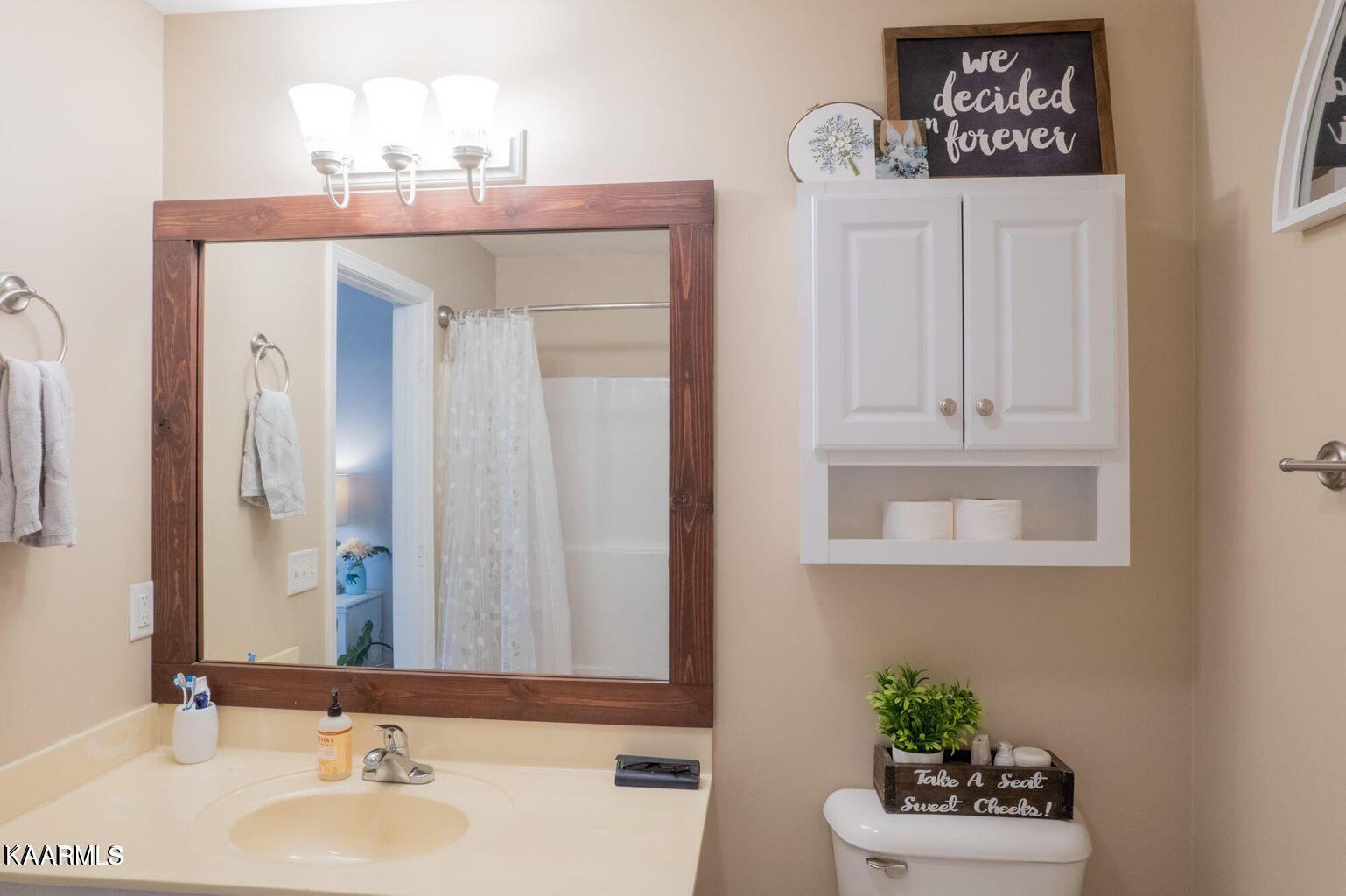 357 Sliger Road Cookeville, TN 38506 - Photo 19 of 36 19 MasterBath2