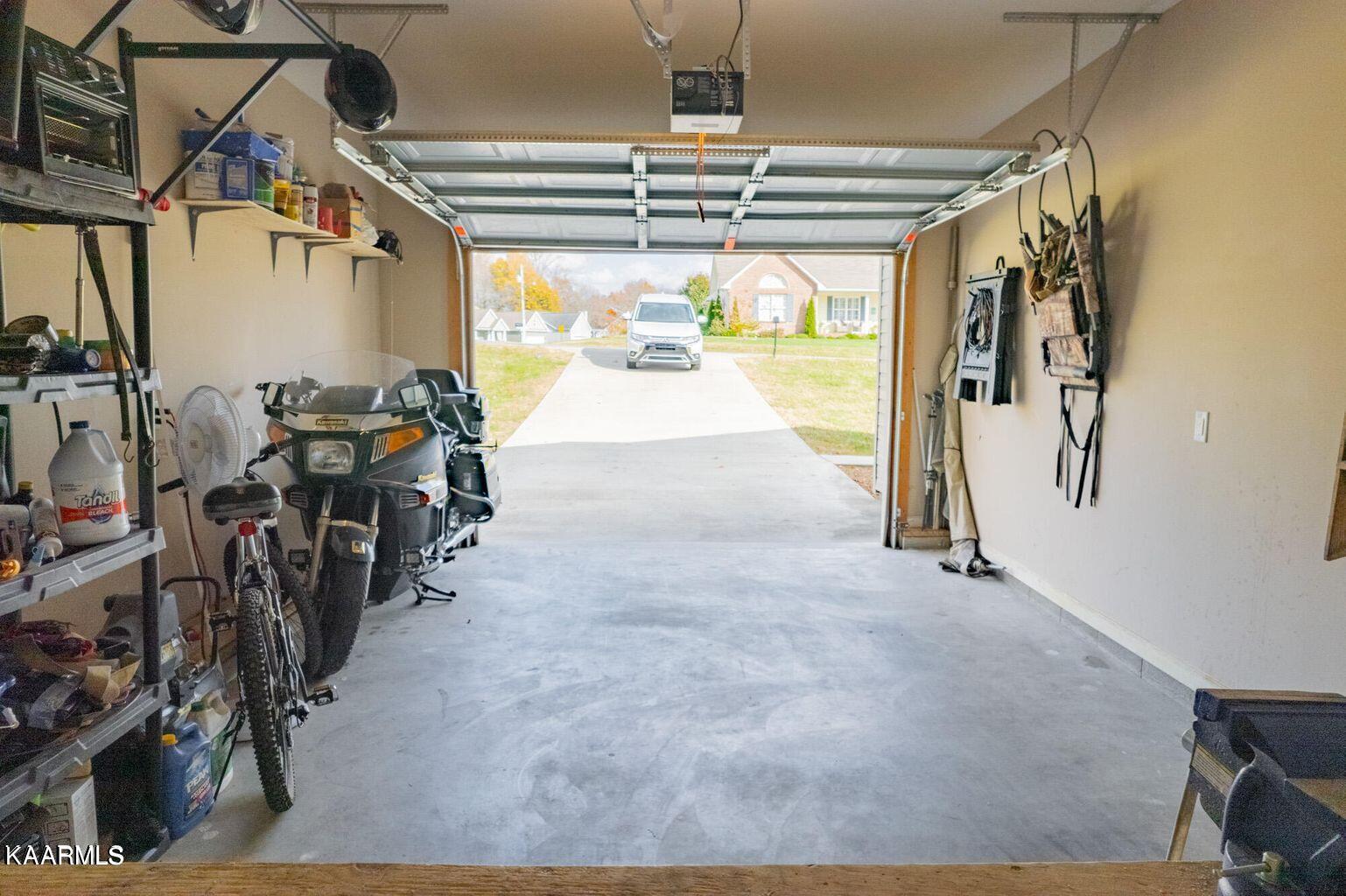357 Sliger Road Cookeville, TN 38506 - Photo 29 of 36 29 Garage2