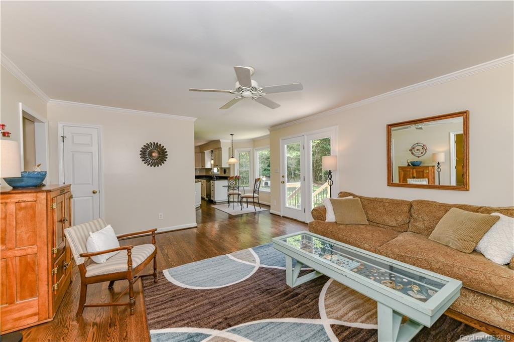 4532 Castleton Road Charlotte, NC 28211 - Photo 13 of 46 Gallery Image 13