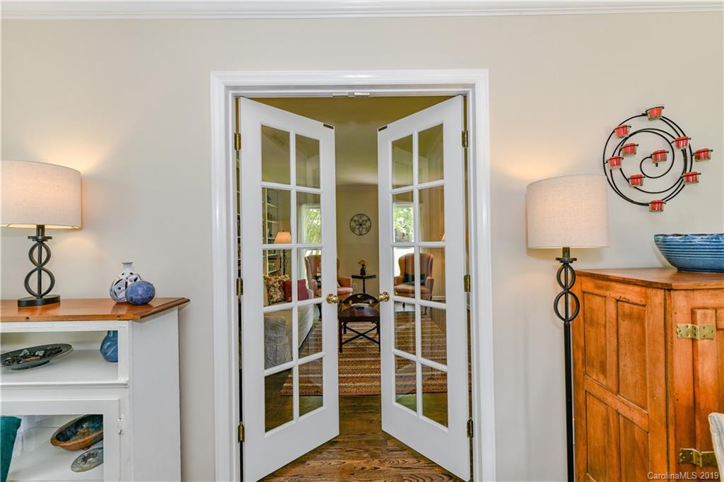 4532 Castleton Road Charlotte, NC 28211 - Photo 8 of 46 Gallery Image 8