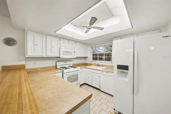 $2,500 | 5033 Loyola Lane, Orlando, FL 32821