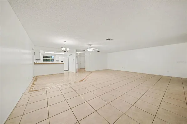 $2,500 | 5033 Loyola Lane, Orlando, FL 32821