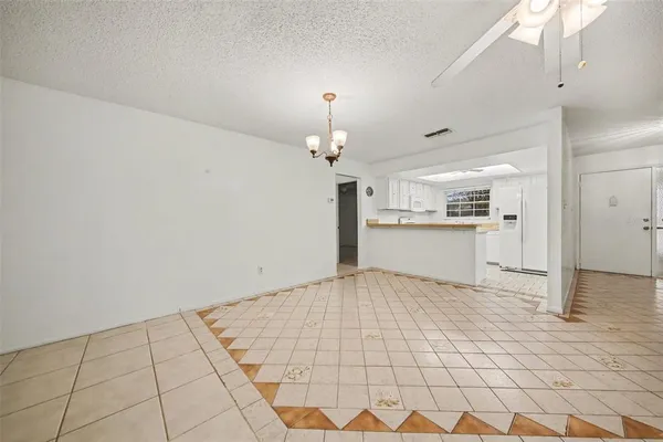 $2,500 | 5033 Loyola Lane, Orlando, FL 32821