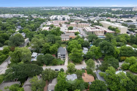 $699,000 | 5214 Woodview Avenue, Austin, TX 78756