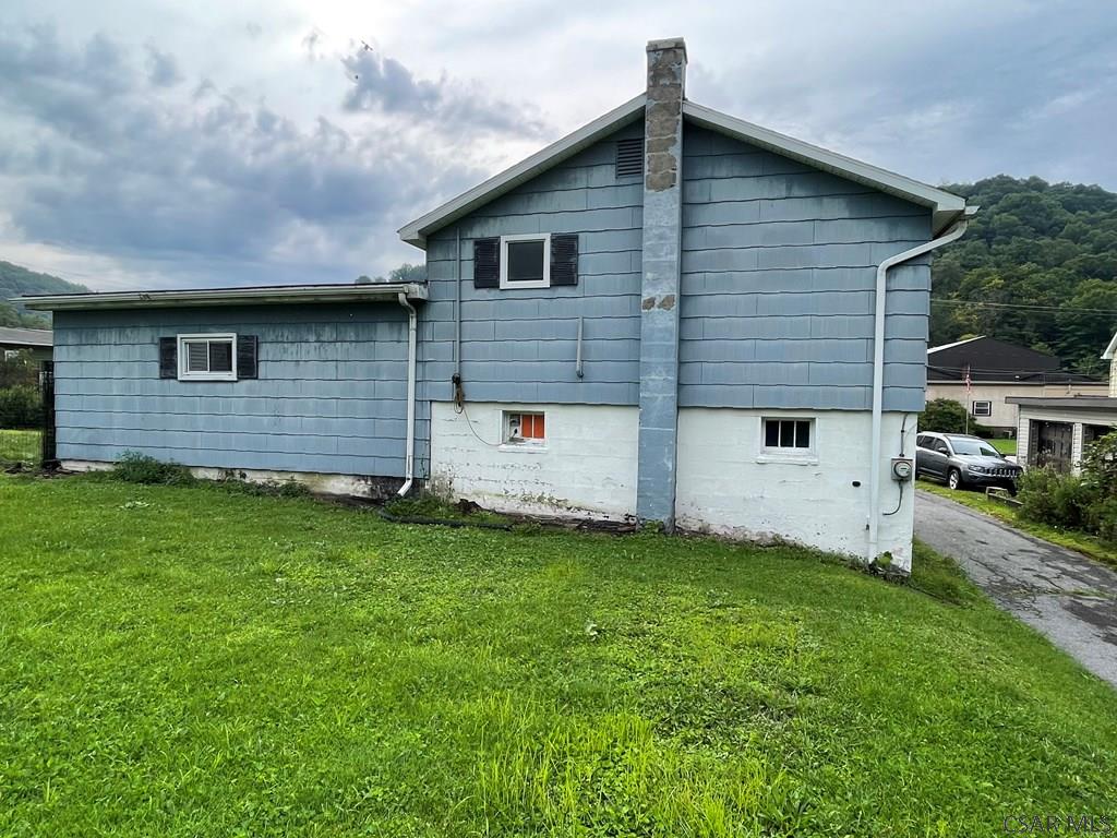 735 R Cooper Avenue Johnstown, PA 15906 - Photo 3 of 12