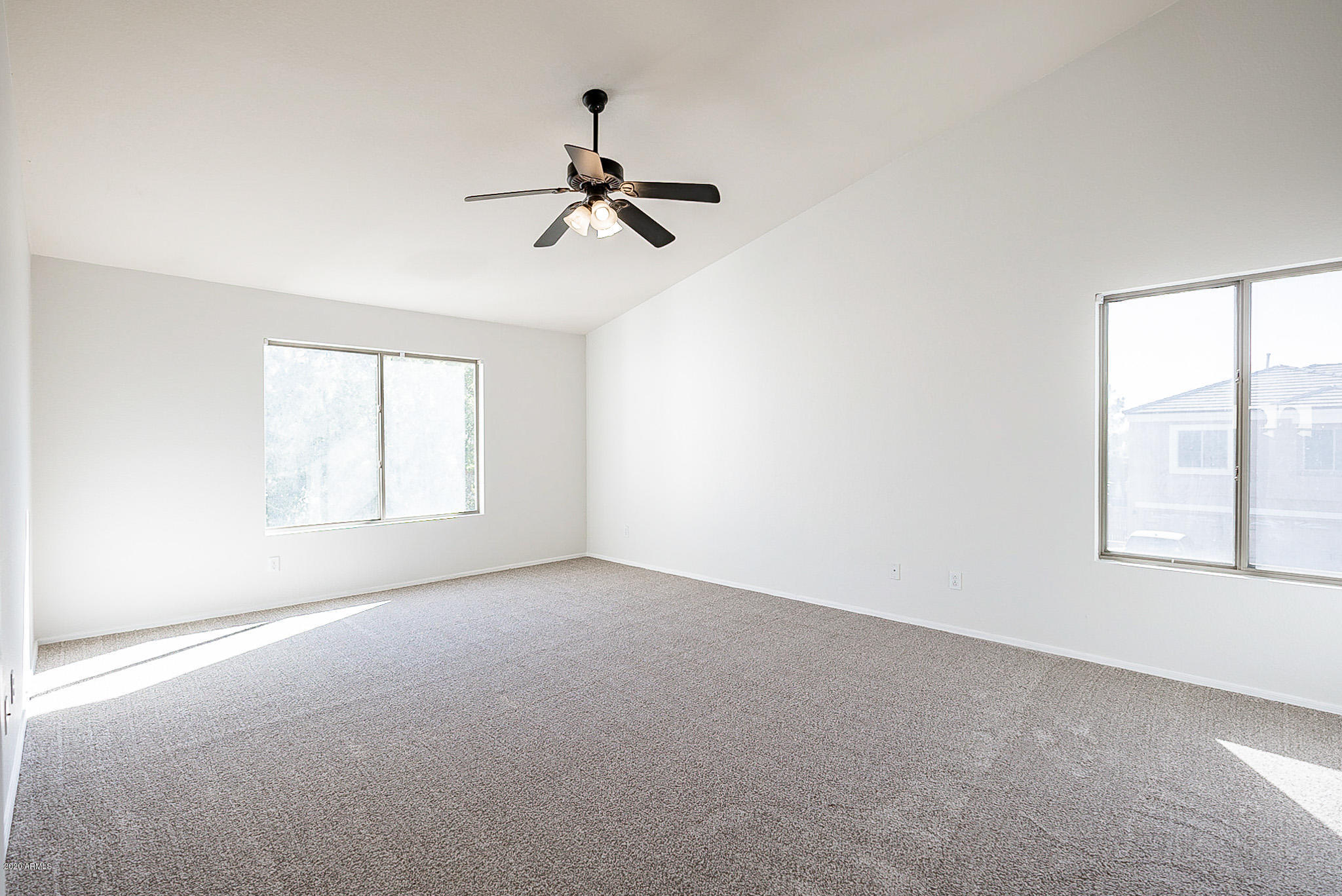2966 East Ranch Court Gilbert, AZ 85296 - Photo 31 of 63 Master Suite