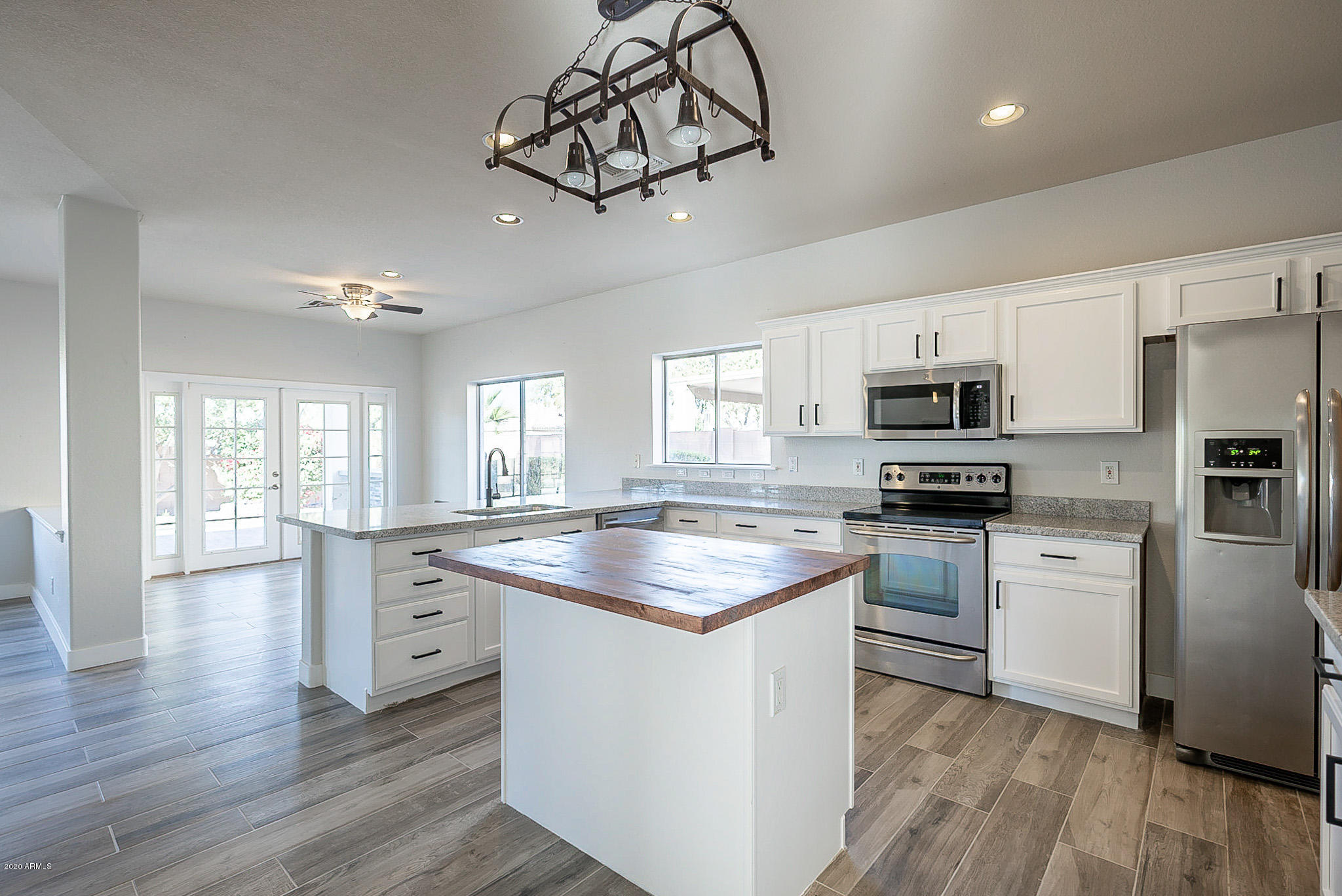 2966 East Ranch Court Gilbert, AZ 85296 - Photo 10 of 63 Kitchen