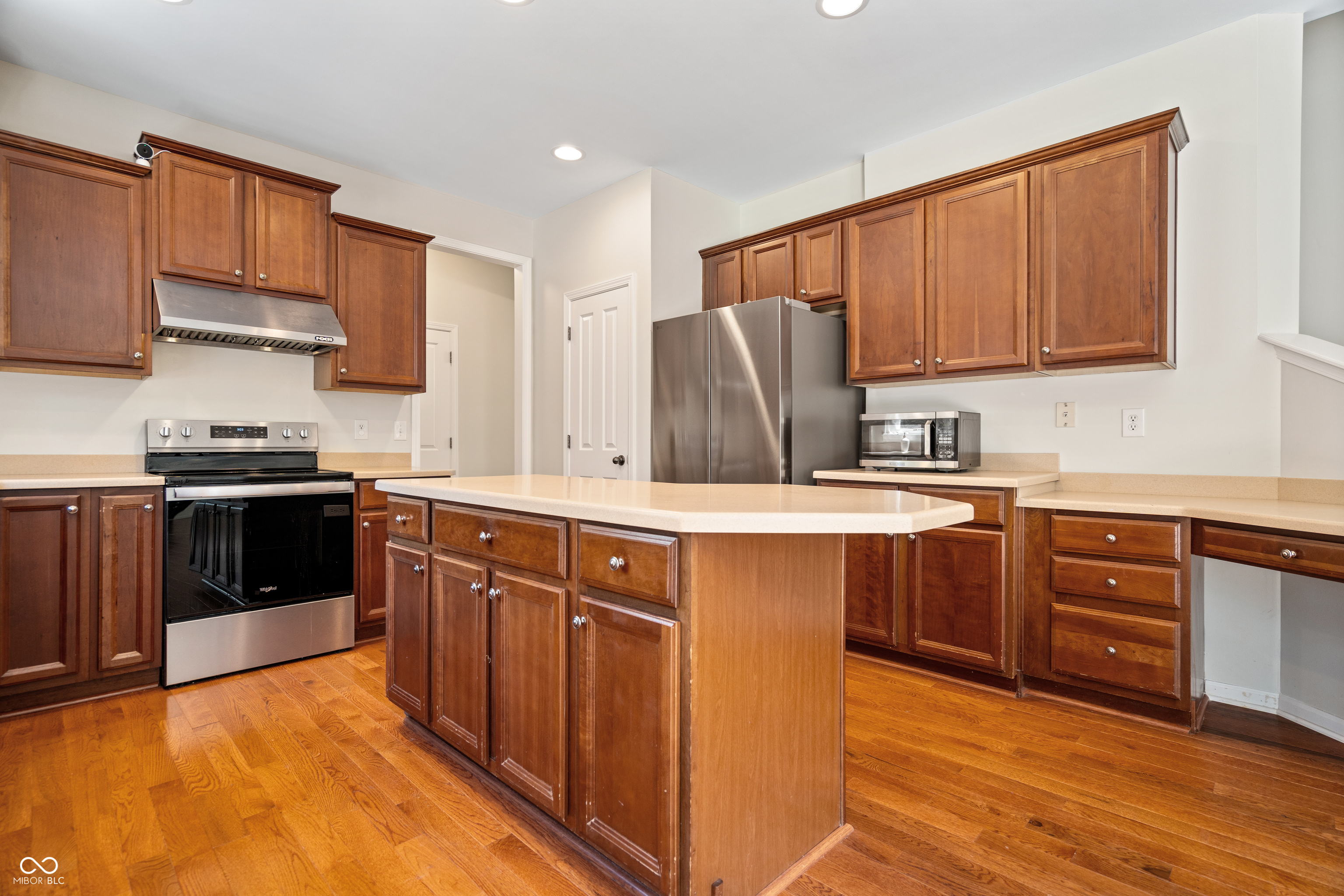 12044 Bird Key Boulevard Fishers, IN 46037 - Photo 10 of 41