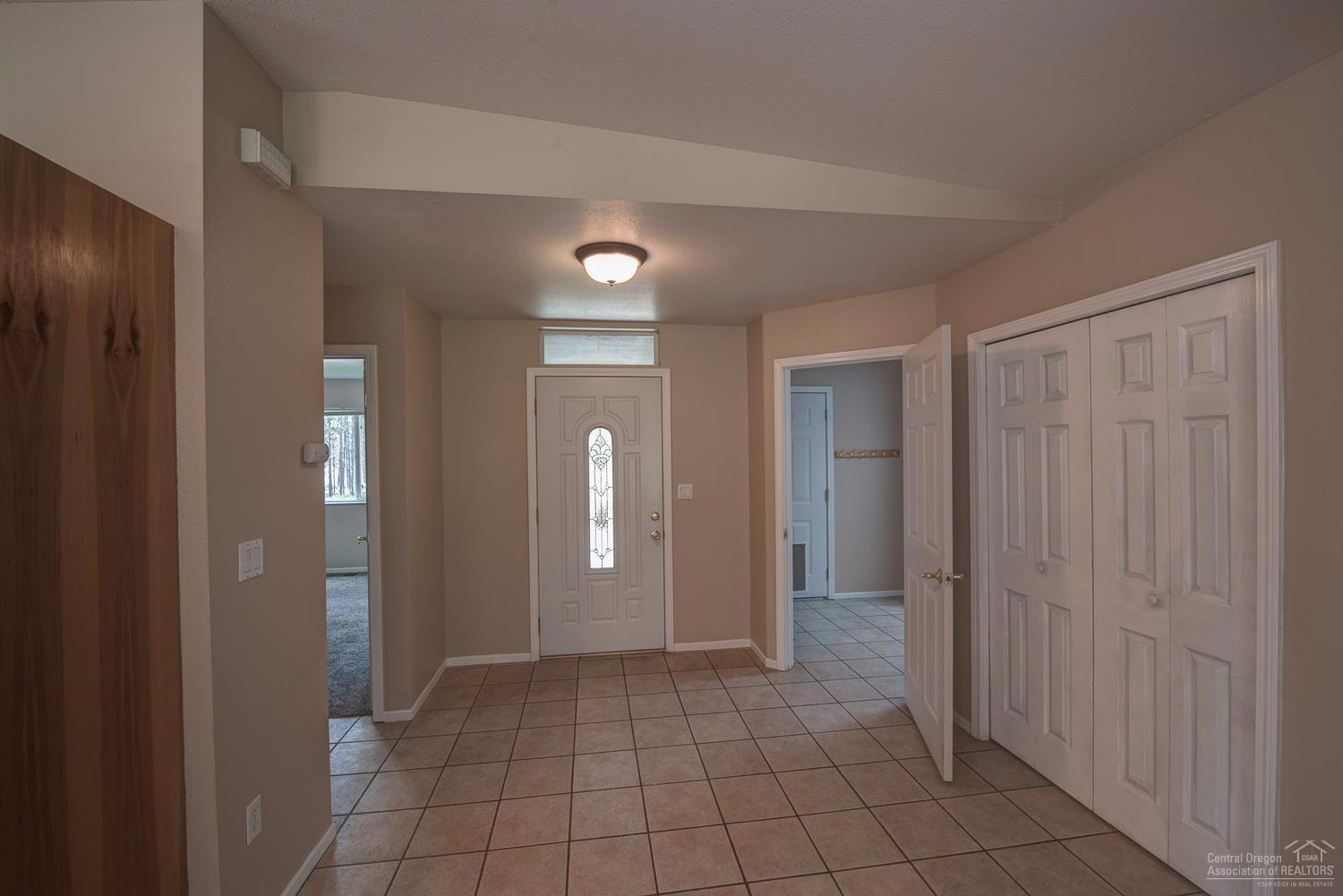 17265 Bakersfield Road Bend, OR 97707 - Photo 11 of 24 Gallery Image 11