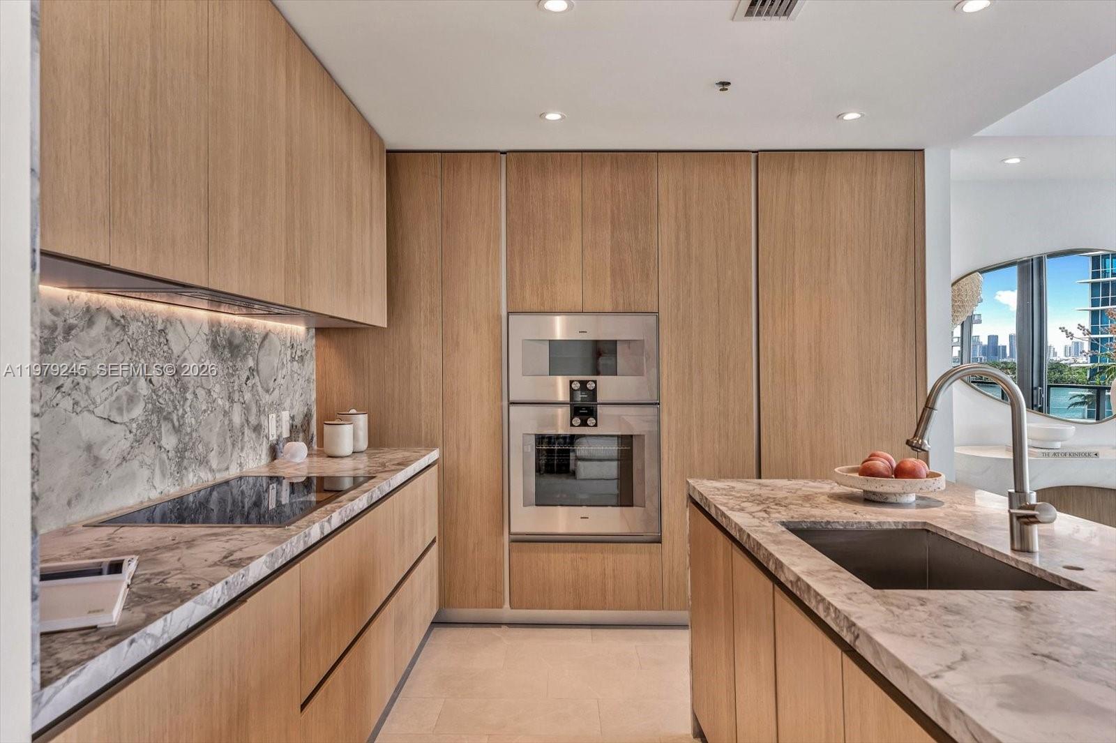 500 Alton Road, Unit 903 Miami Beach, FL 33139 - Photo 11 of 27