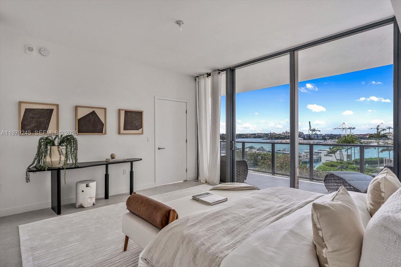 500 Alton Road, Unit 903 Miami Beach, FL 33139 - Photo 15 of 27