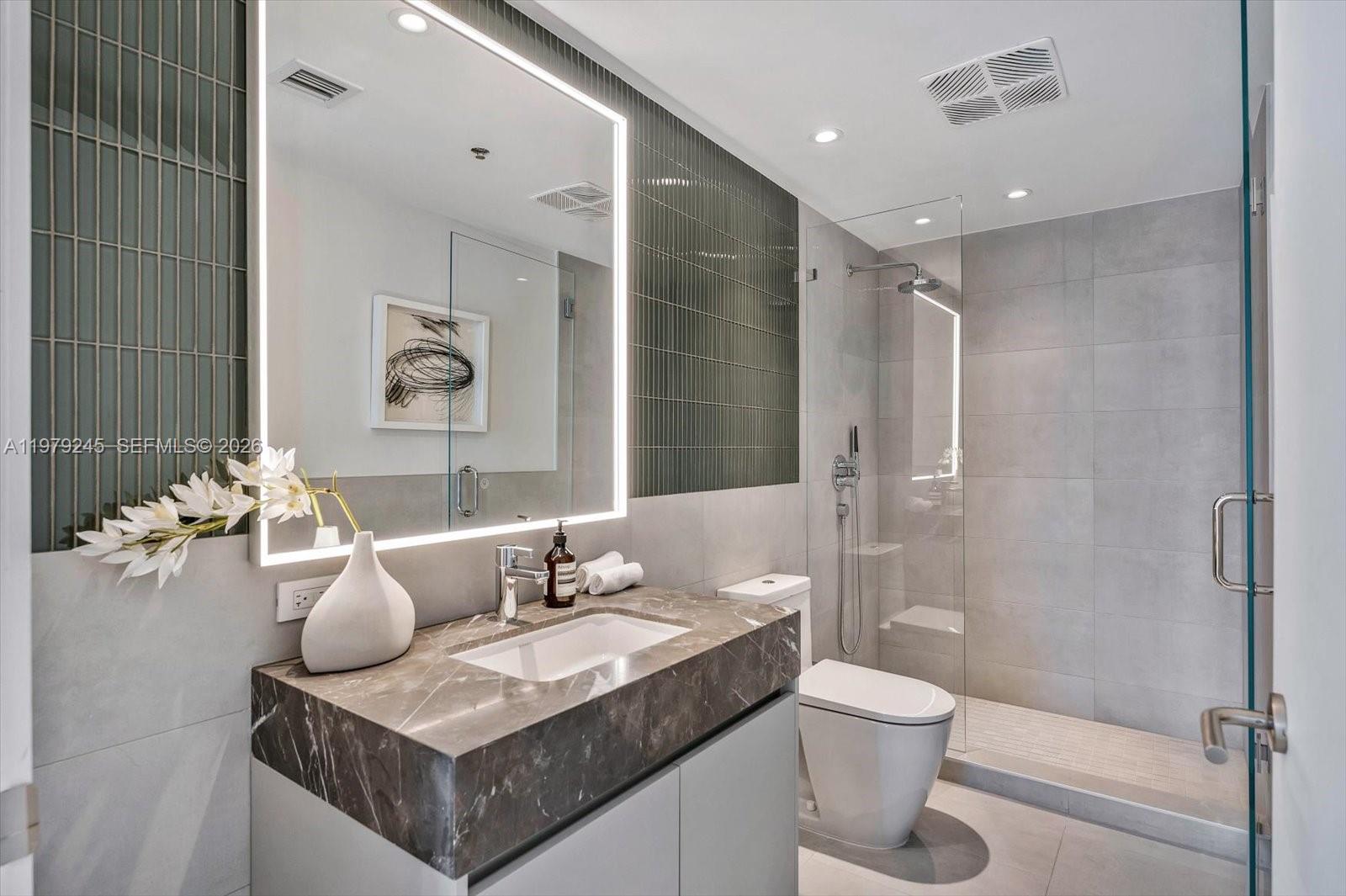 500 Alton Road, Unit 903 Miami Beach, FL 33139 - Photo 26 of 27