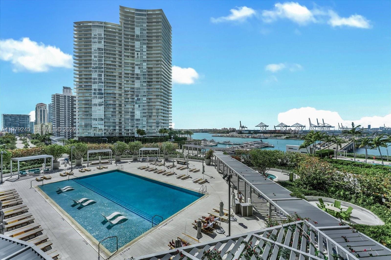 500 Alton Road, Unit 903 Miami Beach, FL 33139 - Photo 6 of 27