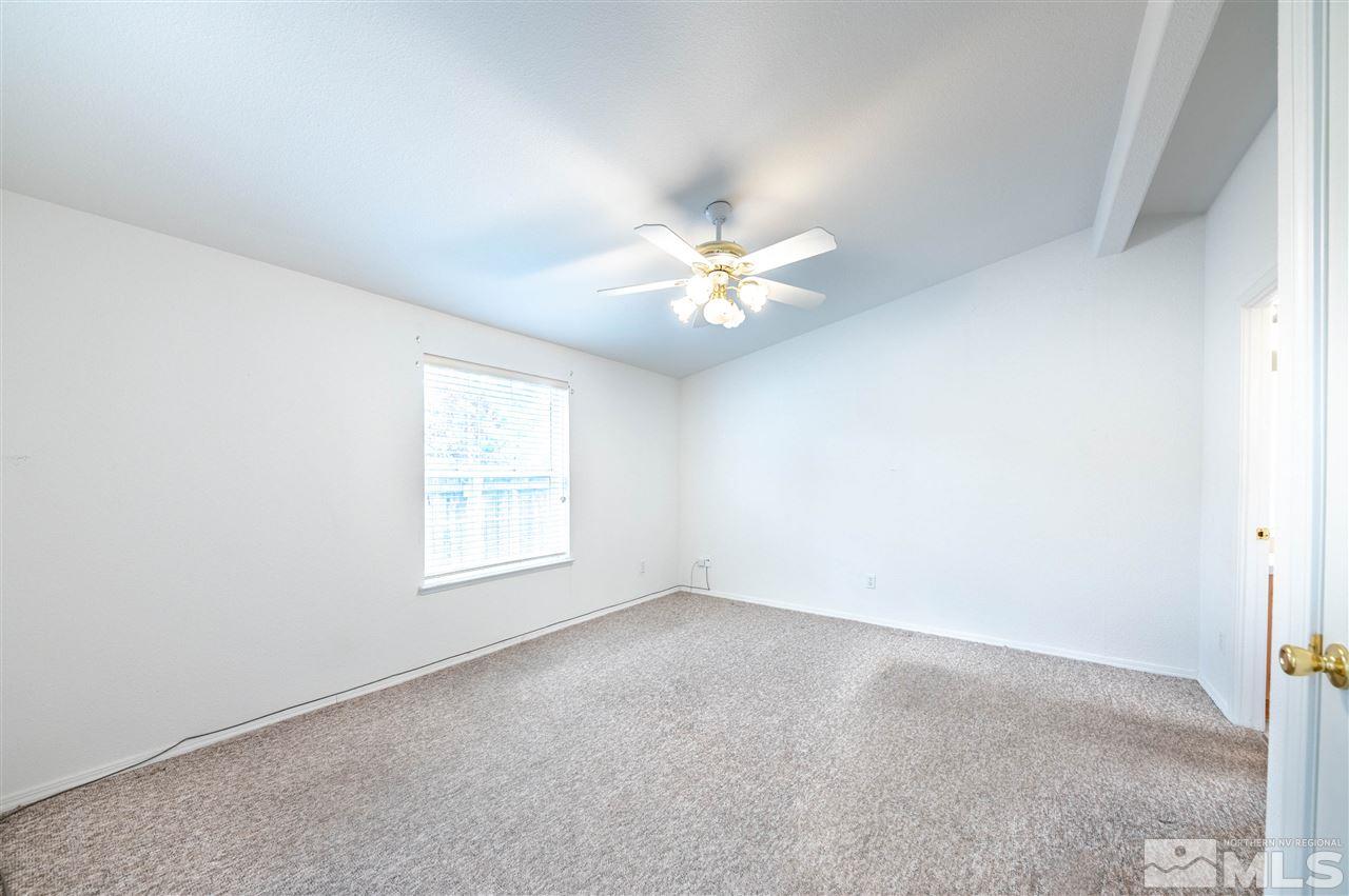 7521 Diamond Pointe Way Reno, NV 89506 - Photo 11 of 23 Photo 11