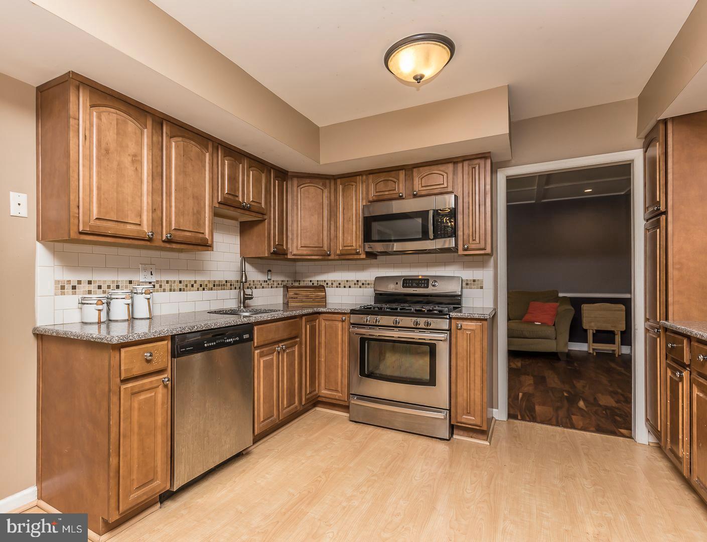 27 Hidden Valley Road Aston, PA 19014 - Photo 4 of 35 Gallery Image 4