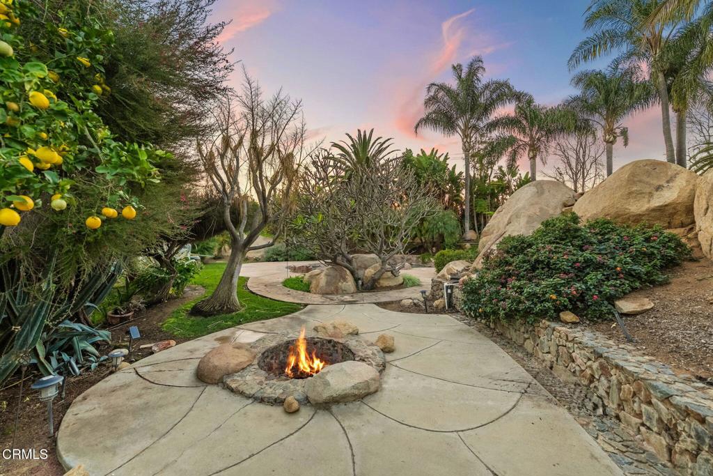 43650 Camaron Road Temecula, CA 92590 - Photo 44 of 52 a view of a backyard with sitting area
