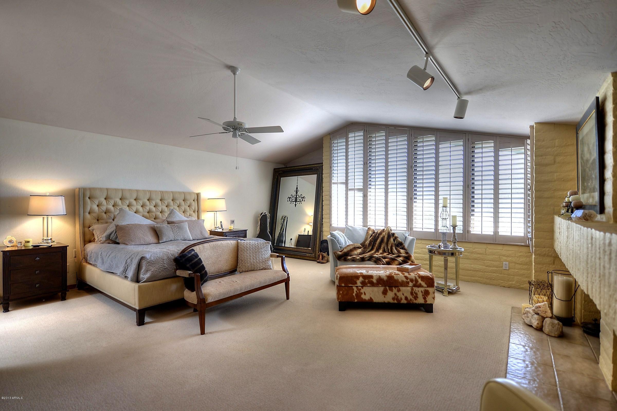 4930 East Palomino Road Phoenix, AZ 85018 - Photo 14 of 33 015_Master Bedroom