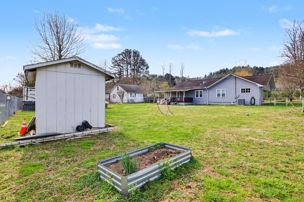 67 Lowell Street Murphy, NC 28906 - Photo 35 of 40
