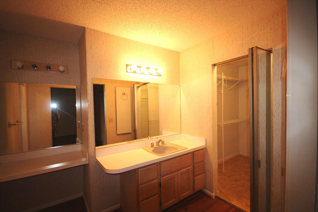 1301 Summerwinds Lane Jupiter, FL 33458 - Photo 13 of 19 masterbth2
