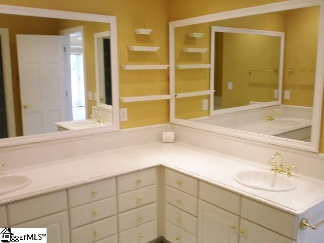 34 Eagle Rock Road, Unit SECTION 8 82 Landrum, SC 29356 - Photo 17 of 36 Gallery Image 17