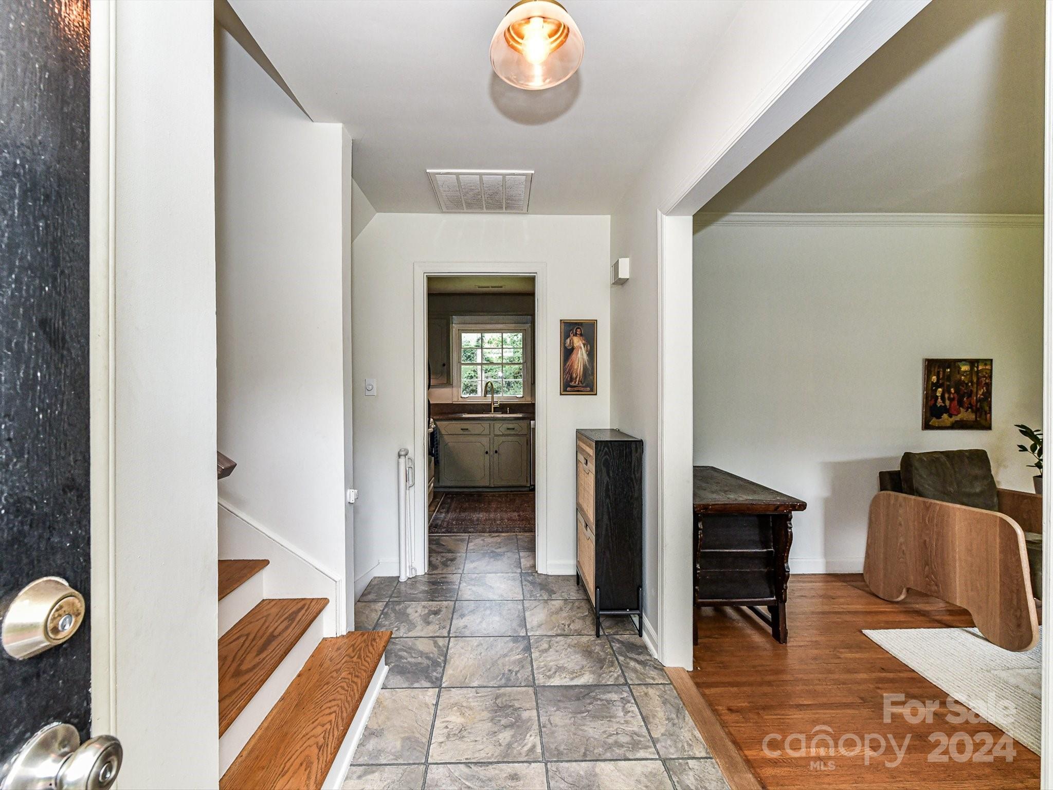 3701 Sulkirk Road Charlotte, NC 28210 - Photo 5 of 35 Gallery Image 5