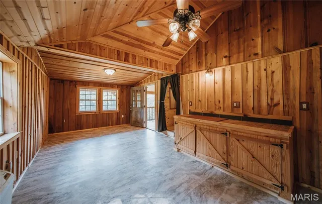 $850,000 | 82 Idlewild Road, Steelville, MO 65565