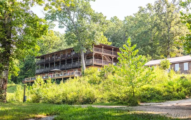$850,000 | 82 Idlewild Road, Steelville, MO 65565