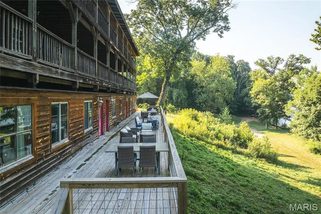 $850,000 | 82 Idlewild Road, Steelville, MO 65565