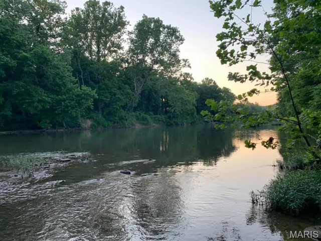 $850,000 | 82 Idlewild Road, Steelville, MO 65565