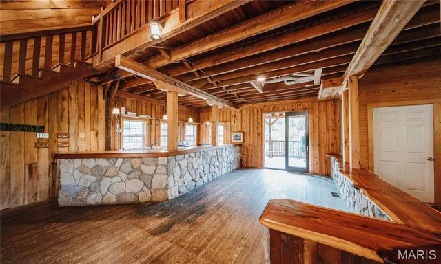 $850,000 | 82 Idlewild Road, Steelville, MO 65565