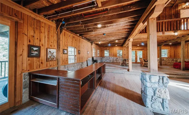 $850,000 | 82 Idlewild Road, Steelville, MO 65565